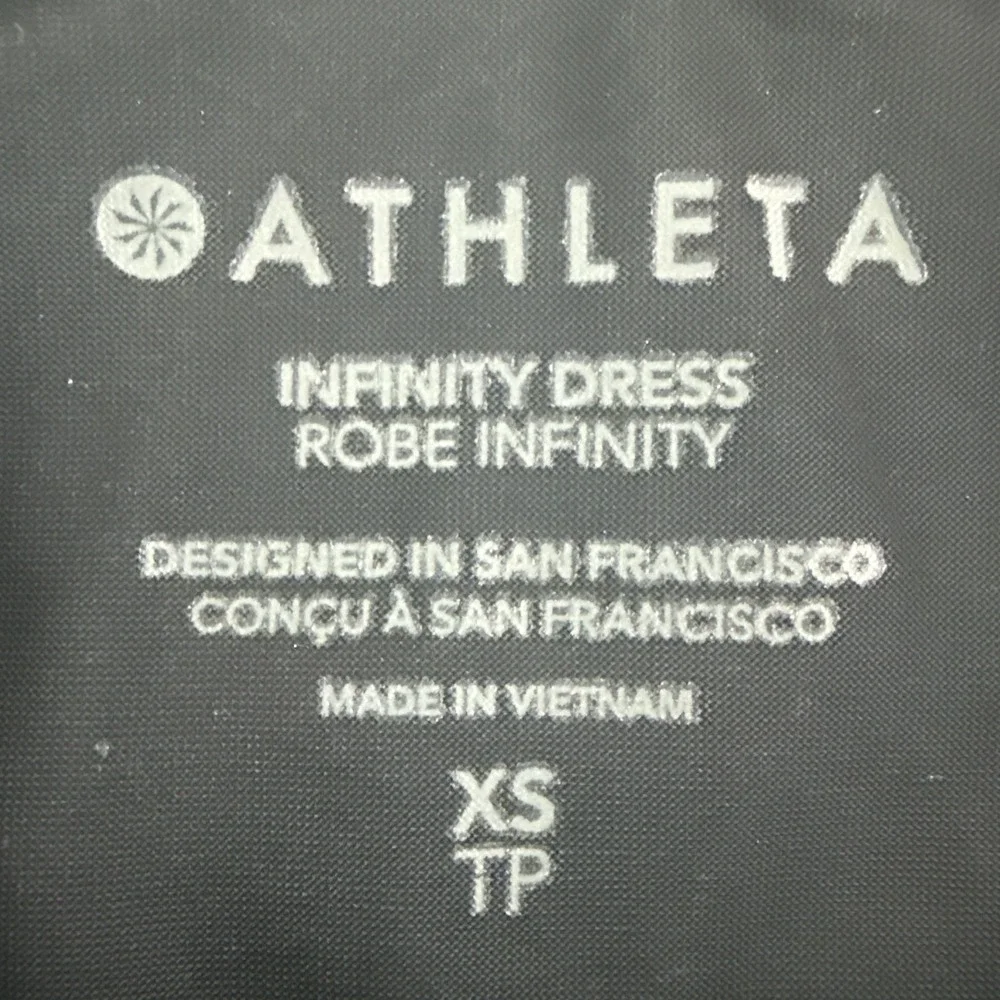 Athleta Infinity Printed Dress Clouded Leopard Blue XS Built in Shorts $119 Golf